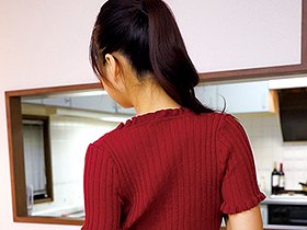 某動画サイトでバズった‘巨乳女子がお料理してみた’の配信主・すずちゃんに生中出し！！　サンプル画像02